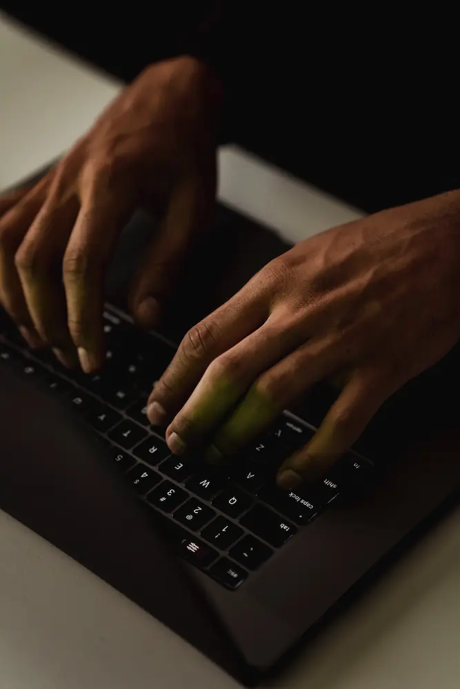 mahdi ghorbani is typing with keyboard